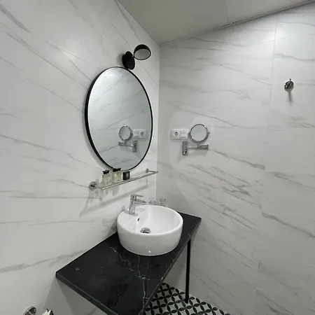 Soho Boutique Urban Hotel 3*